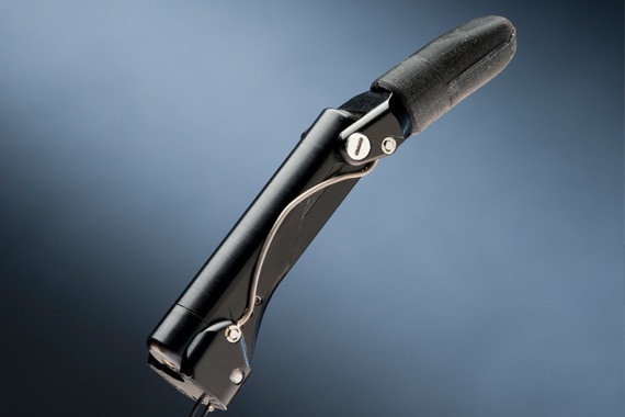 อุปกรณ์กายเทียมนิ้วมือ Vincent ที่มีตลับลูกปืนแบบกำหนดเองของผลิตภัณฑ์ชนิดแท่ง iglidur®